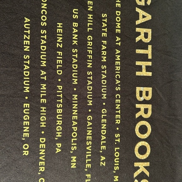 Garth Brooks Black n Gold Short Sleeve Concert Stadium Tour T-shirt Size 2XL - Picture 3 of 7